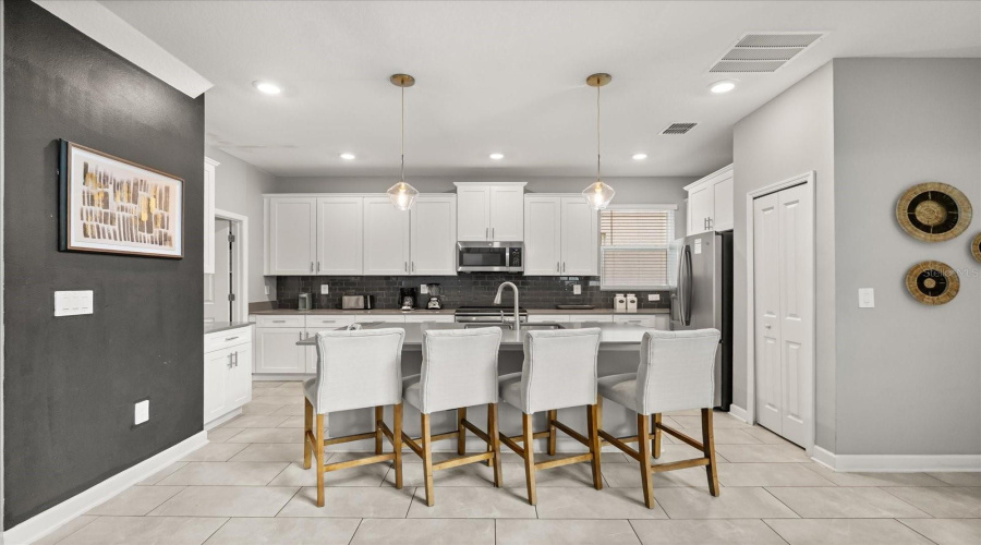 KISSIMMEE, Florida 34746, 5 Bedrooms Bedrooms, ,5 BathroomsBathrooms,Residential,For Sale,RHYME,0,MFRO6373825