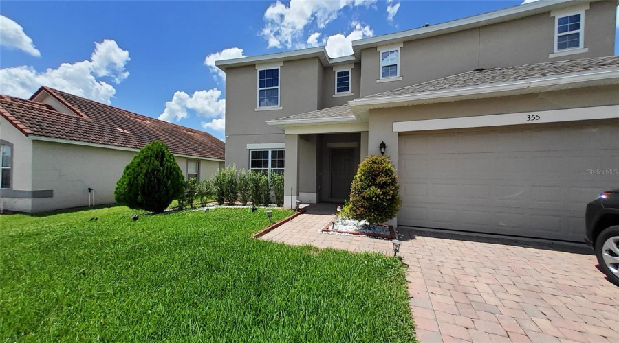 DAVENPORT, Florida 33837, 5 Bedrooms Bedrooms, ,2 BathroomsBathrooms,Residential,For Sale,GRANADA,0,MFRO6374174