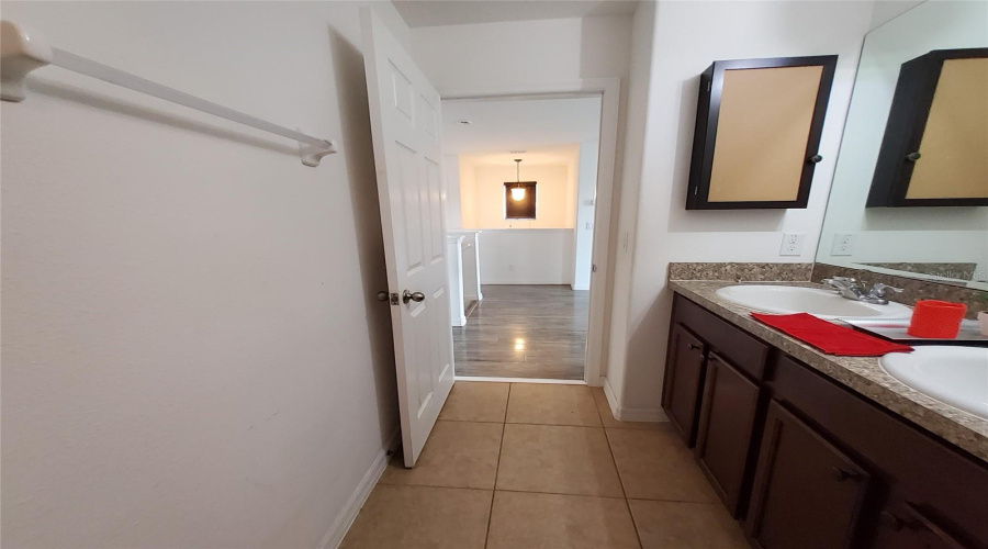 Davenport, Florida 33837, 5 Bedrooms Bedrooms, ,2 Bathroomsbathrooms,Residential,For Sale,Granada,0,Mfro6374174