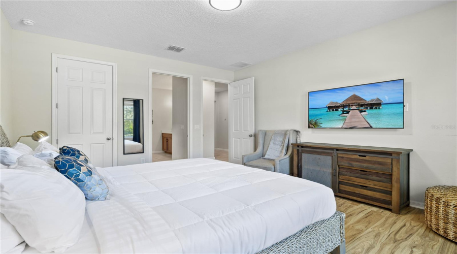 KISSIMMEE, Florida 34747, 9 Bedrooms Bedrooms, ,6 BathroomsBathrooms,Residential,For Sale,CARIBBEAN VIEW,0,MFRO6374182