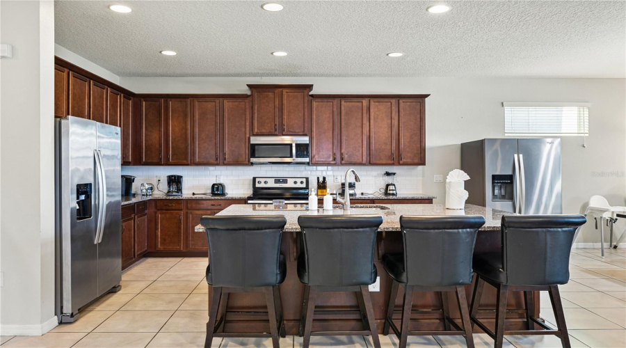 KISSIMMEE, Florida 34747, 9 Bedrooms Bedrooms, ,6 BathroomsBathrooms,Residential,For Sale,CARIBBEAN VIEW,0,MFRO6374182