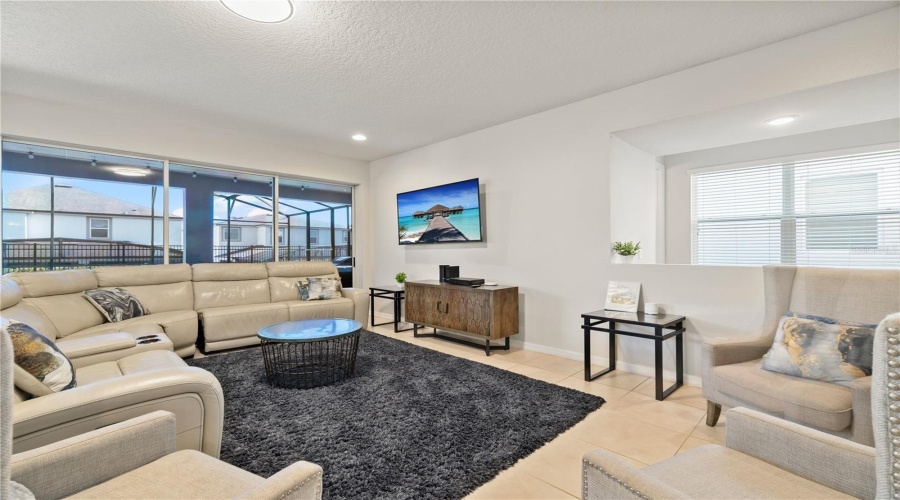 KISSIMMEE, Florida 34747, 9 Bedrooms Bedrooms, ,6 BathroomsBathrooms,Residential,For Sale,CARIBBEAN VIEW,0,MFRO6374182