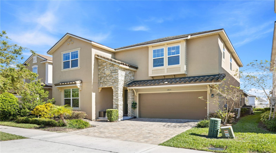 KISSIMMEE, Florida 34747, 9 Bedrooms Bedrooms, ,6 BathroomsBathrooms,Residential,For Sale,CARIBBEAN VIEW,0,MFRO6374182