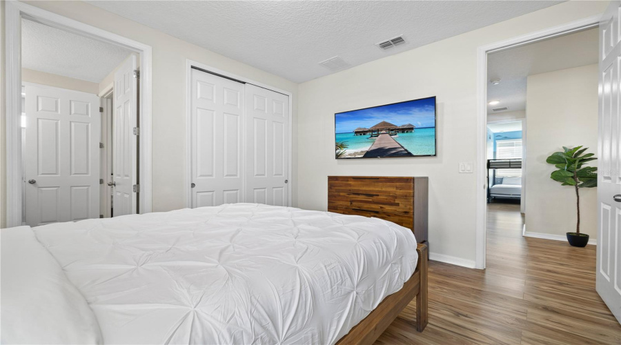 KISSIMMEE, Florida 34747, 9 Bedrooms Bedrooms, ,6 BathroomsBathrooms,Residential,For Sale,CARIBBEAN VIEW,0,MFRO6374182