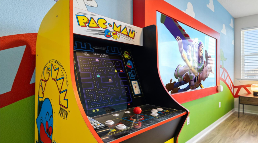 KISSIMMEE, Florida 34747, 9 Bedrooms Bedrooms, ,6 BathroomsBathrooms,Residential,For Sale,CARIBBEAN VIEW,0,MFRO6374182