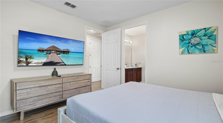 KISSIMMEE, Florida 34747, 9 Bedrooms Bedrooms, ,6 BathroomsBathrooms,Residential,For Sale,CARIBBEAN VIEW,0,MFRO6374182