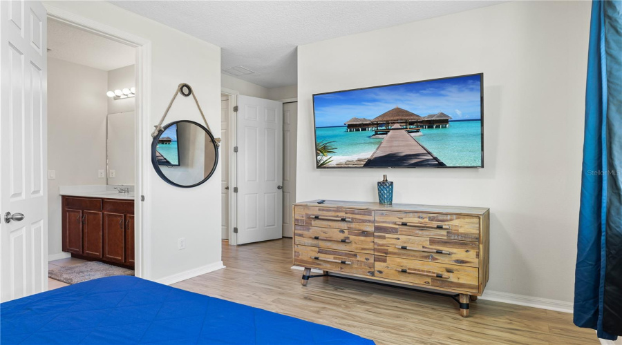 KISSIMMEE, Florida 34747, 9 Bedrooms Bedrooms, ,6 BathroomsBathrooms,Residential,For Sale,CARIBBEAN VIEW,0,MFRO6374182