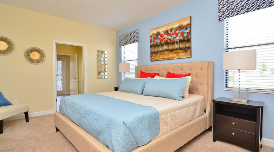 DAVENPORT, Florida 33896, 8 Bedrooms Bedrooms, ,5 BathroomsBathrooms,Residential,For Sale,ROLLING FAIRWAY,0,MFRO6374280