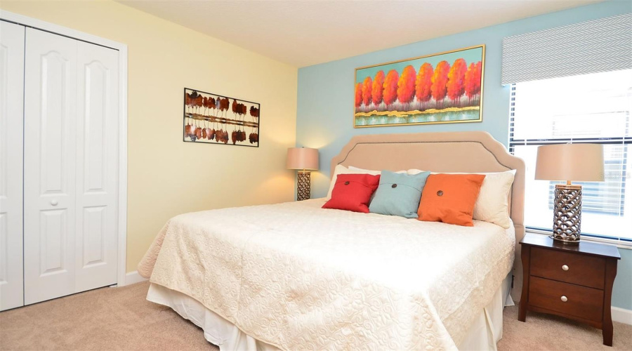 DAVENPORT, Florida 33896, 8 Bedrooms Bedrooms, ,5 BathroomsBathrooms,Residential,For Sale,ROLLING FAIRWAY,0,MFRO6374280