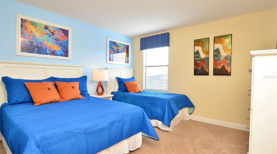 DAVENPORT, Florida 33896, 8 Bedrooms Bedrooms, ,5 BathroomsBathrooms,Residential,For Sale,ROLLING FAIRWAY,0,MFRO6374280