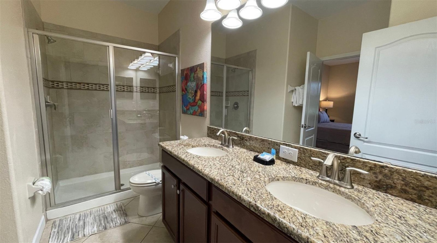 DAVENPORT, Florida 33896, 8 Bedrooms Bedrooms, ,5 BathroomsBathrooms,Residential,For Sale,ROLLING FAIRWAY,0,MFRO6374280