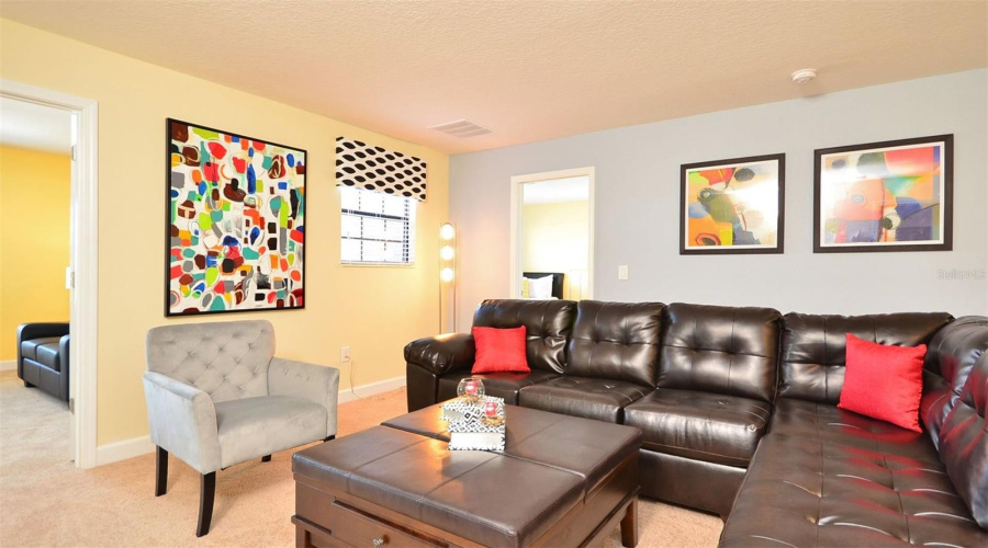 DAVENPORT, Florida 33896, 8 Bedrooms Bedrooms, ,5 BathroomsBathrooms,Residential,For Sale,ROLLING FAIRWAY,0,MFRO6374280