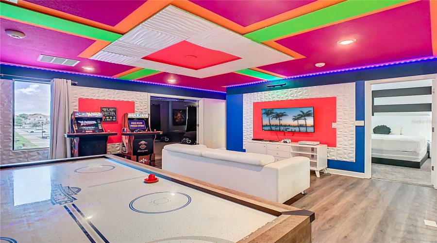 KISSIMMEE, Florida 34746, 8 Bedrooms Bedrooms, ,5 BathroomsBathrooms,Residential,For Sale,FABLE,0,MFRO6351779