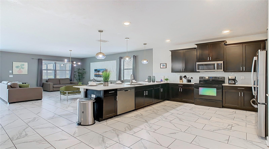 KISSIMMEE, Florida 34746, 8 Bedrooms Bedrooms, ,5 BathroomsBathrooms,Residential,For Sale,FABLE,0,MFRO6351779