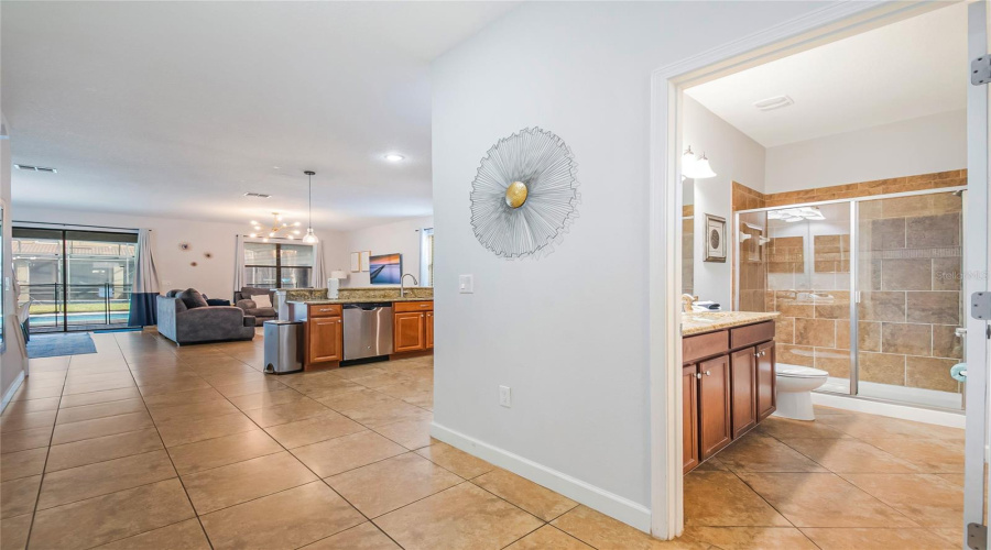 DAVENPORT, Florida 33896, 8 Bedrooms Bedrooms, ,5 BathroomsBathrooms,Residential,For Sale,THUNDERBIRD,0,MFRS5141797