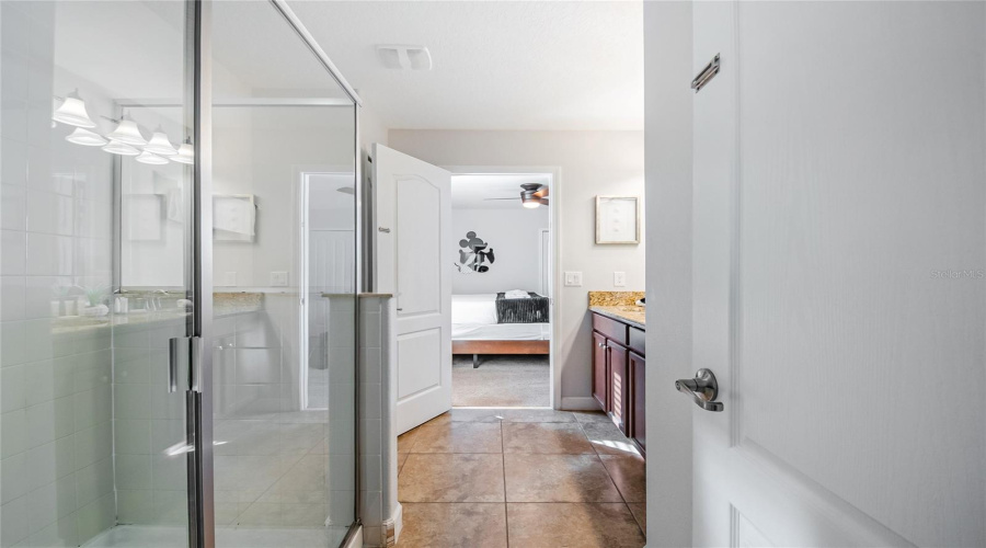 DAVENPORT, Florida 33896, 8 Bedrooms Bedrooms, ,5 BathroomsBathrooms,Residential,For Sale,THUNDERBIRD,0,MFRS5141797