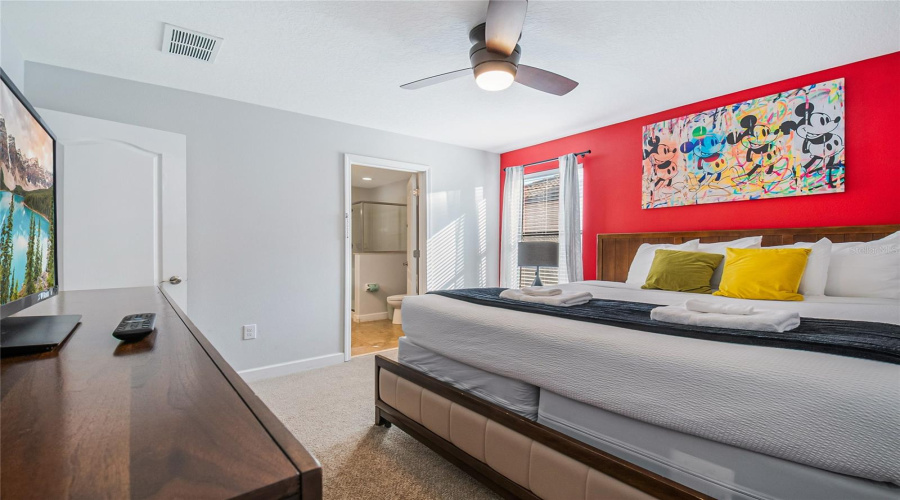 DAVENPORT, Florida 33896, 8 Bedrooms Bedrooms, ,5 BathroomsBathrooms,Residential,For Sale,THUNDERBIRD,0,MFRS5141797