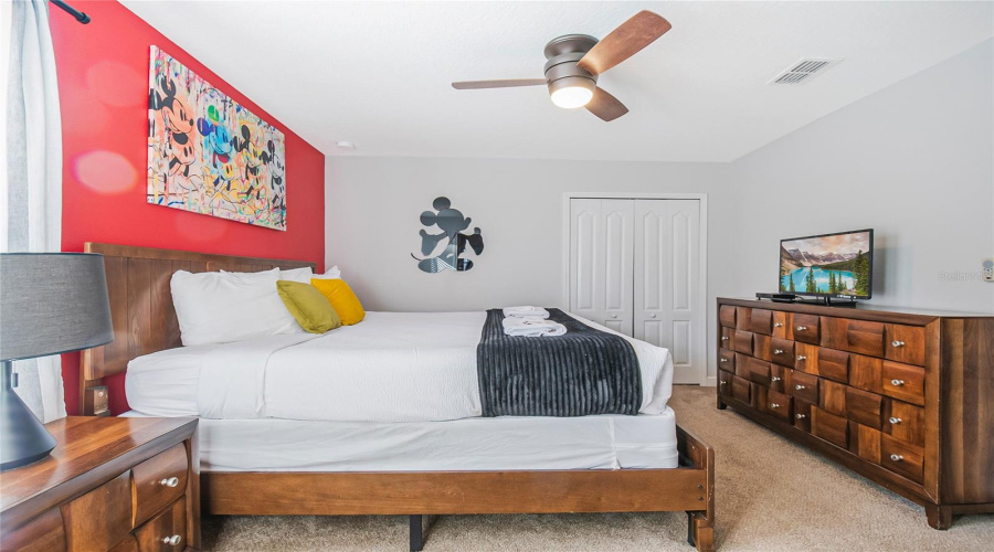 DAVENPORT, Florida 33896, 8 Bedrooms Bedrooms, ,5 BathroomsBathrooms,Residential,For Sale,THUNDERBIRD,0,MFRS5141797