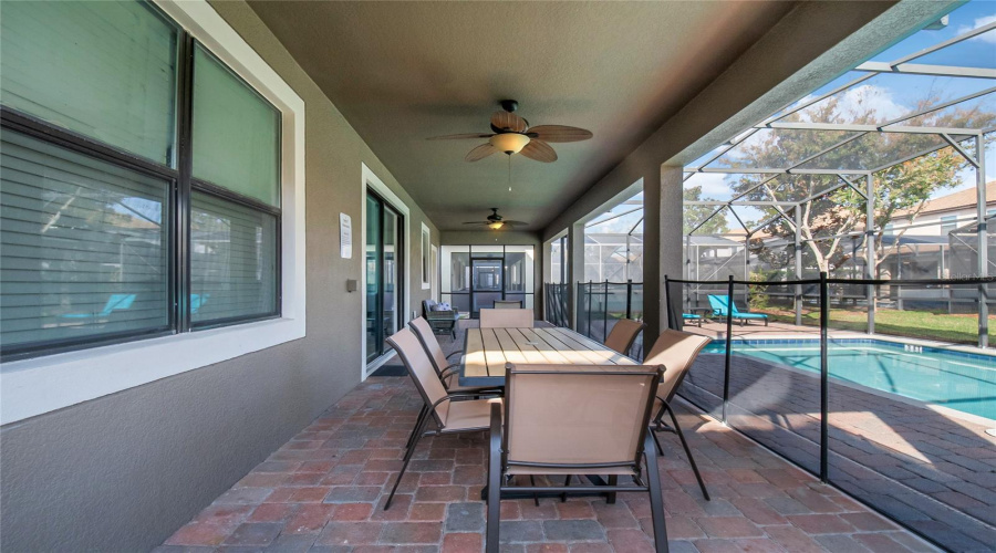 DAVENPORT, Florida 33896, 8 Bedrooms Bedrooms, ,5 BathroomsBathrooms,Residential,For Sale,THUNDERBIRD,0,MFRS5141797