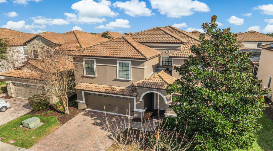 DAVENPORT, Florida 33896, 8 Bedrooms Bedrooms, ,5 BathroomsBathrooms,Residential,For Sale,THUNDERBIRD,0,MFRS5141797