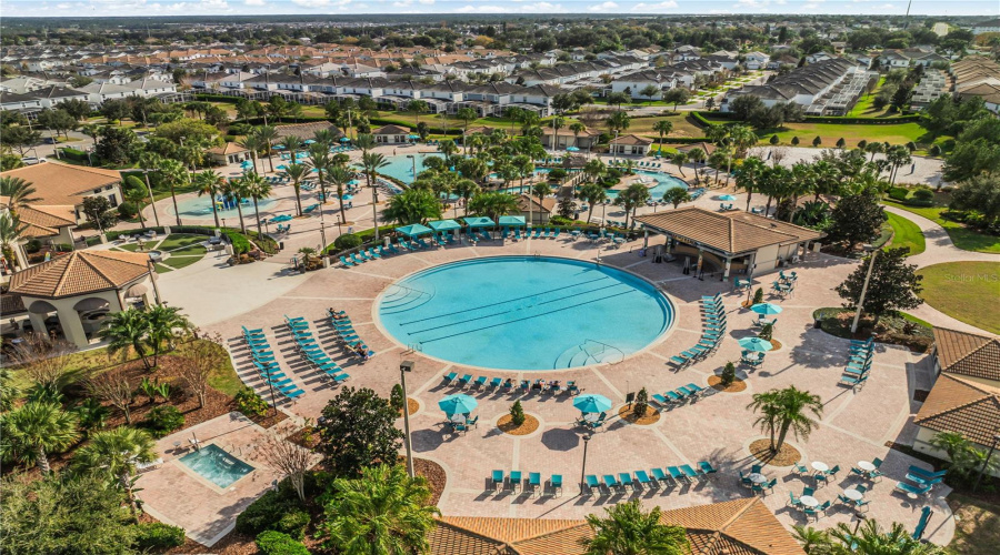 DAVENPORT, Florida 33896, 8 Bedrooms Bedrooms, ,5 BathroomsBathrooms,Residential,For Sale,THUNDERBIRD,0,MFRS5141797