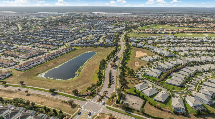 DAVENPORT, Florida 33896, 8 Bedrooms Bedrooms, ,5 BathroomsBathrooms,Residential,For Sale,THUNDERBIRD,0,MFRS5141797