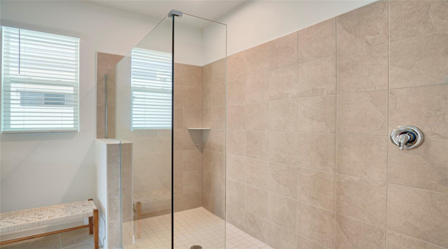 KISSIMMEE, Florida 34747, 7 Bedrooms Bedrooms, ,4 BathroomsBathrooms,Residential,For Sale,SEASCAPE,0,MFRO6372729