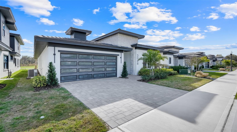 DAVENPORT, Florida 33837, 4 Bedrooms Bedrooms, ,3 BathroomsBathrooms,Residential,For Sale,KENSINGTON,0,MFRO6373366