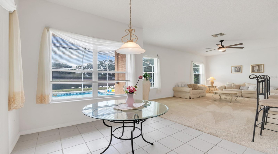 DAVENPORT, Florida 33837, 6 Bedrooms Bedrooms, ,4 BathroomsBathrooms,Residential,For Sale,BLOOMINGDALE,0,MFRG5106816