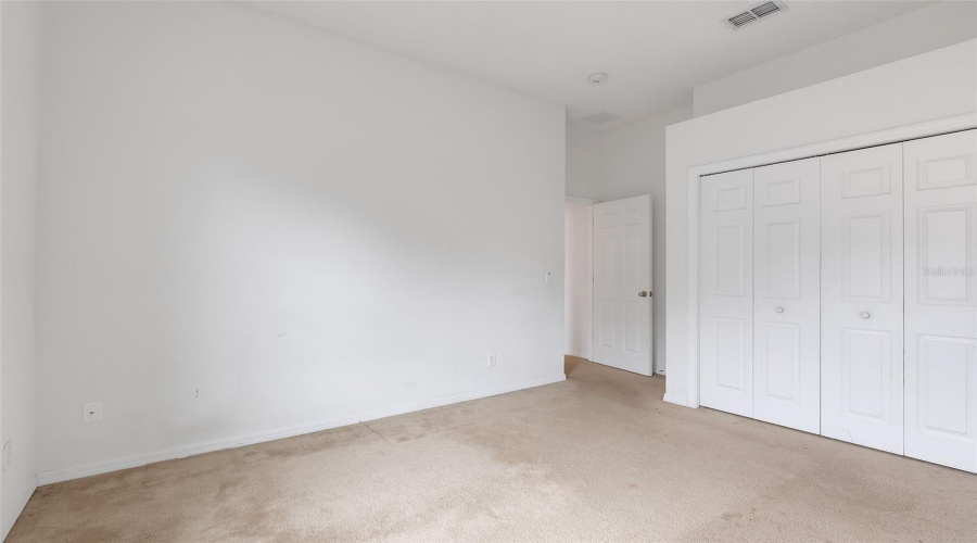 DAVENPORT, Florida 33837, 6 Bedrooms Bedrooms, ,4 BathroomsBathrooms,Residential,For Sale,BLOOMINGDALE,0,MFRG5106816