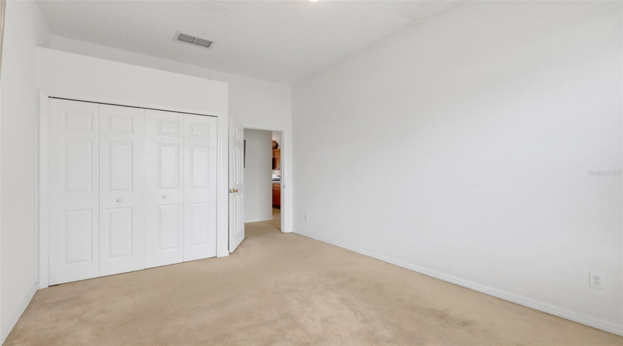 DAVENPORT, Florida 33837, 6 Bedrooms Bedrooms, ,4 BathroomsBathrooms,Residential,For Sale,BLOOMINGDALE,0,MFRG5106816