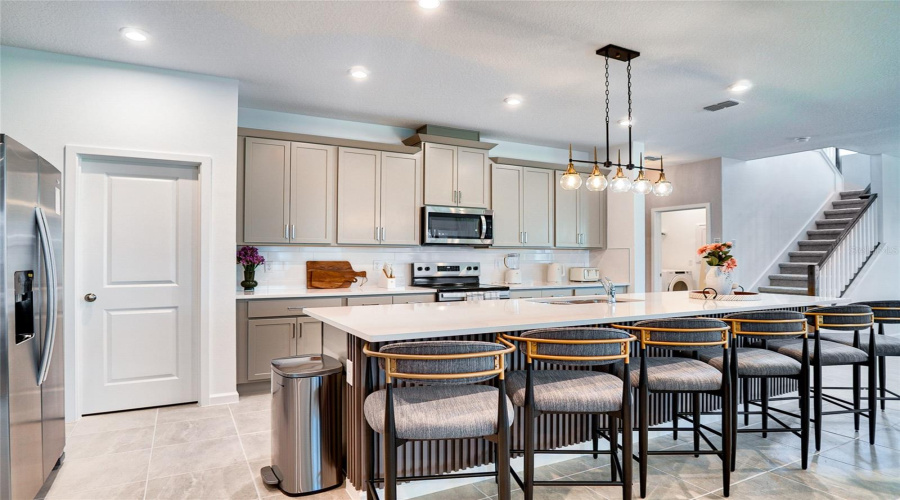 KISSIMMEE, Florida 34747, 10 Bedrooms Bedrooms, ,6 BathroomsBathrooms,Residential,For Sale,SALTY WINDS,0,MFRO6374366