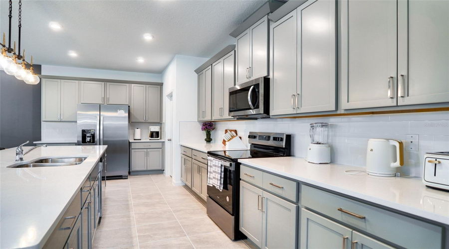 KISSIMMEE, Florida 34747, 10 Bedrooms Bedrooms, ,6 BathroomsBathrooms,Residential,For Sale,SALTY WINDS,0,MFRO6374366