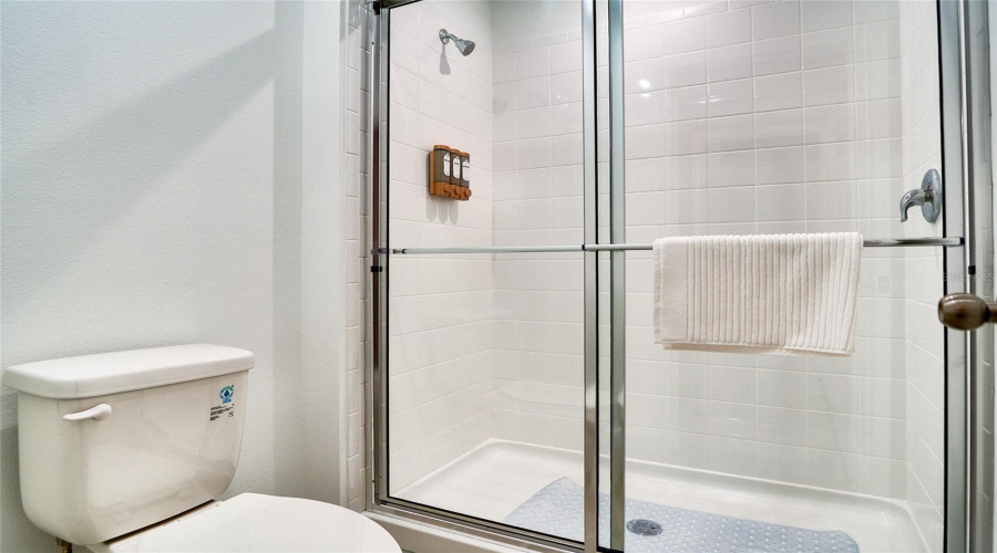 KISSIMMEE, Florida 34747, 10 Bedrooms Bedrooms, ,6 BathroomsBathrooms,Residential,For Sale,SALTY WINDS,0,MFRO6374366