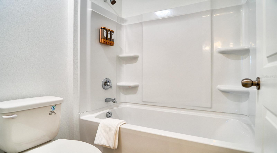 KISSIMMEE, Florida 34747, 10 Bedrooms Bedrooms, ,6 BathroomsBathrooms,Residential,For Sale,SALTY WINDS,0,MFRO6374366