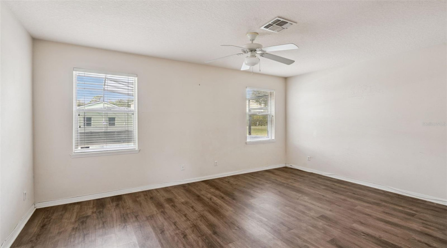 DAVENPORT, Florida 33896, 4 Bedrooms Bedrooms, ,2 BathroomsBathrooms,Residential,For Sale,ROYAL RIDGE,0,MFRO6373759