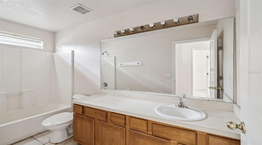 DAVENPORT, Florida 33896, 4 Bedrooms Bedrooms, ,2 BathroomsBathrooms,Residential,For Sale,ROYAL RIDGE,0,MFRO6373759