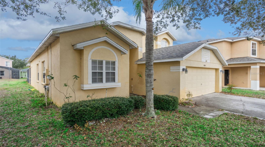 DAVENPORT, Florida 33896, 4 Bedrooms Bedrooms, ,2 BathroomsBathrooms,Residential,For Sale,ROYAL RIDGE,0,MFRO6373759