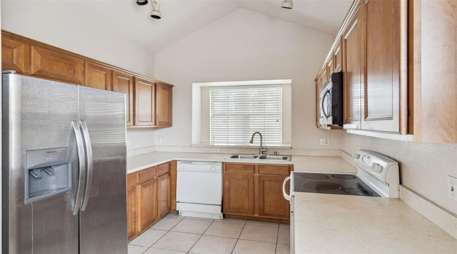 DAVENPORT, Florida 33896, 4 Bedrooms Bedrooms, ,2 BathroomsBathrooms,Residential,For Sale,ROYAL RIDGE,0,MFRO6373759