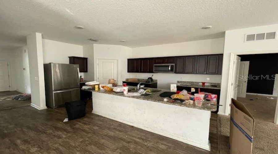 DAVENPORT, Florida 33837, 4 Bedrooms Bedrooms, ,2 BathroomsBathrooms,Residential,For Sale,ORCHID GROVE,0,MFRO6280186