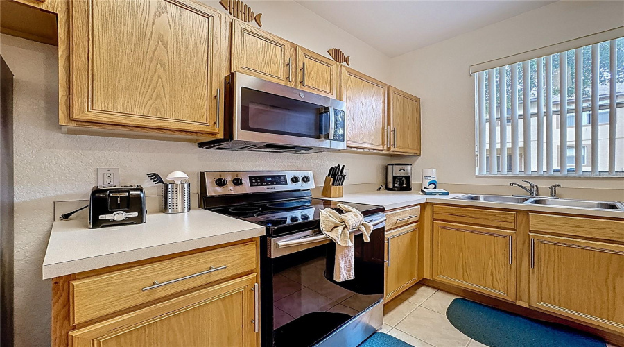 DAVENPORT, Florida 33897, 4 Bedrooms Bedrooms, ,3 BathroomsBathrooms,Residential,For Sale,MIRAMAR,0,MFRO6373047