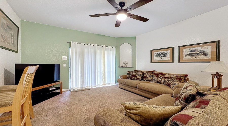 DAVENPORT, Florida 33897, 4 Bedrooms Bedrooms, ,3 BathroomsBathrooms,Residential,For Sale,MIRAMAR,0,MFRO6373047