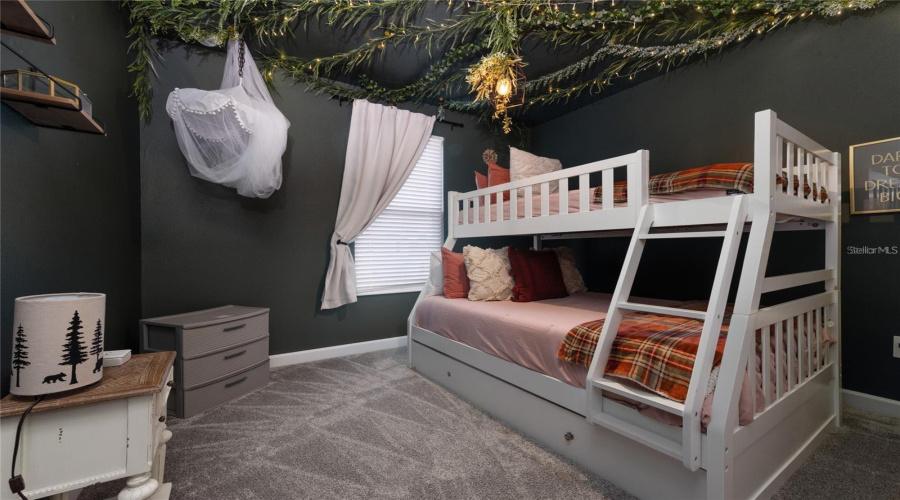 DAVENPORT, Florida 33896, 6 Bedrooms Bedrooms, ,5 BathroomsBathrooms,Residential,For Sale,SOMMERSET HILLS,0,MFRO6373524