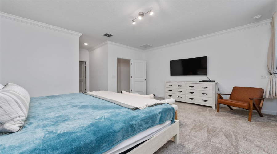 DAVENPORT, Florida 33896, 6 Bedrooms Bedrooms, ,5 BathroomsBathrooms,Residential,For Sale,SOMMERSET HILLS,0,MFRO6373524