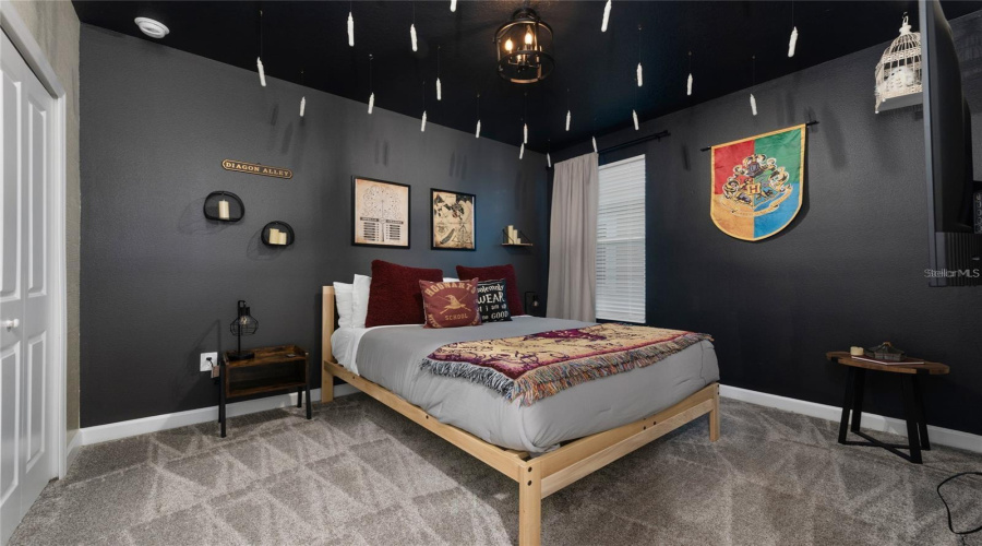 DAVENPORT, Florida 33896, 6 Bedrooms Bedrooms, ,5 BathroomsBathrooms,Residential,For Sale,SOMMERSET HILLS,0,MFRO6373524