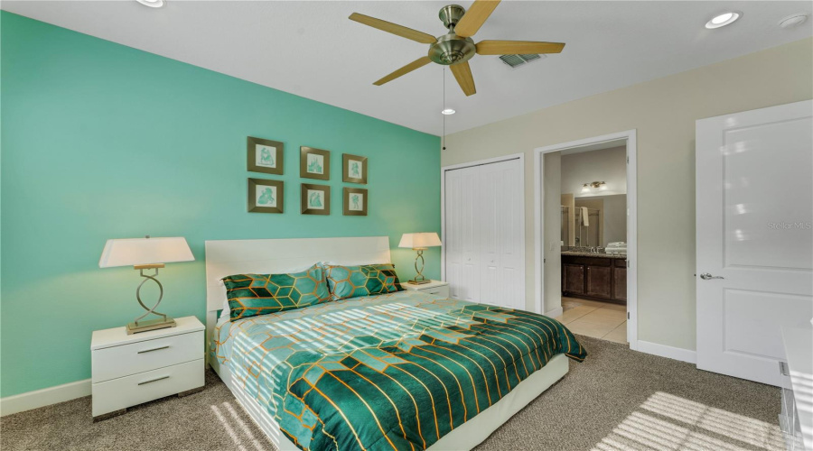 DAVENPORT, Florida 33896, 4 Bedrooms Bedrooms, ,3 BathroomsBathrooms,Residential,For Sale,CAPTIVA,0,MFRO6373621