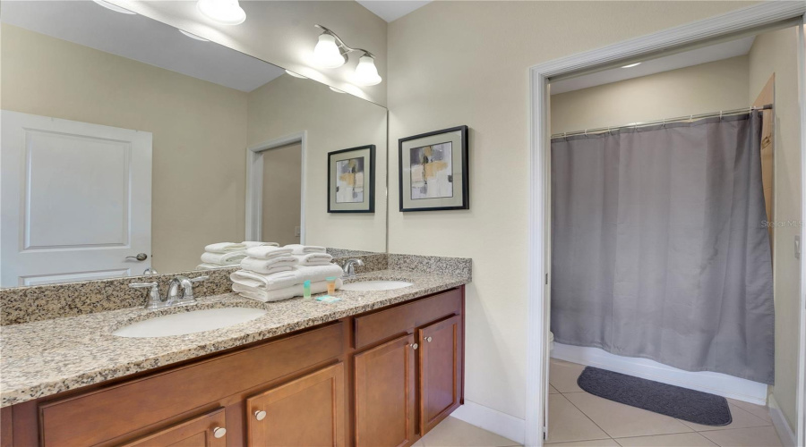 DAVENPORT, Florida 33896, 4 Bedrooms Bedrooms, ,3 BathroomsBathrooms,Residential,For Sale,CAPTIVA,0,MFRO6373621