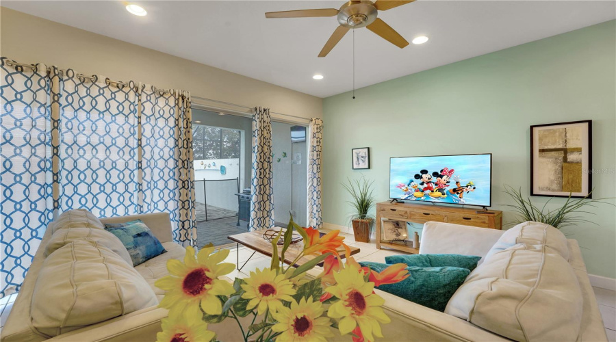 DAVENPORT, Florida 33896, 4 Bedrooms Bedrooms, ,3 BathroomsBathrooms,Residential,For Sale,CAPTIVA,0,MFRO6373621