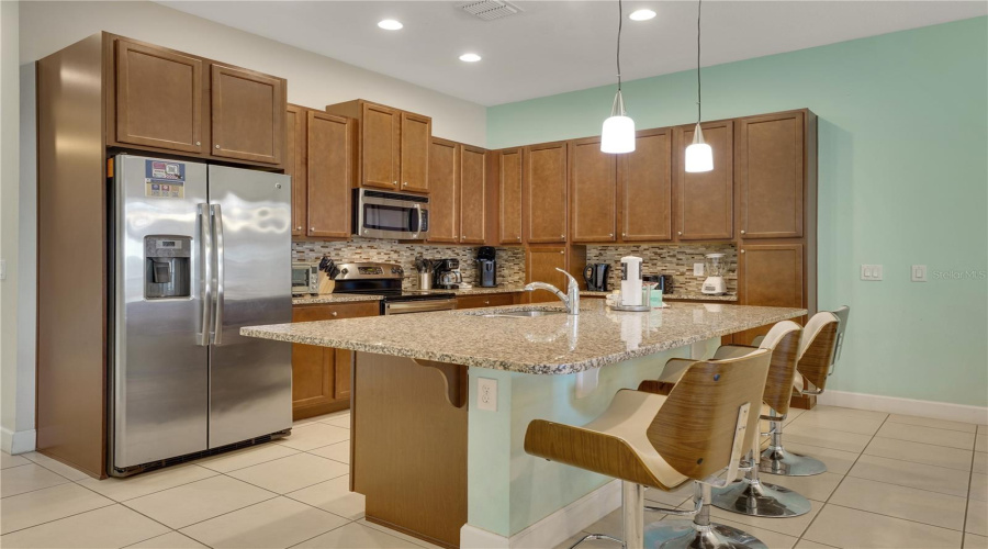 DAVENPORT, Florida 33896, 4 Bedrooms Bedrooms, ,3 BathroomsBathrooms,Residential,For Sale,CAPTIVA,0,MFRO6373621