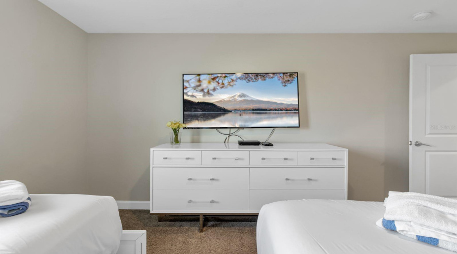 KISSIMMEE, Florida 34746, 4 Bedrooms Bedrooms, ,3 BathroomsBathrooms,Residential,For Sale,WINDERMERE,0,MFRO6374150